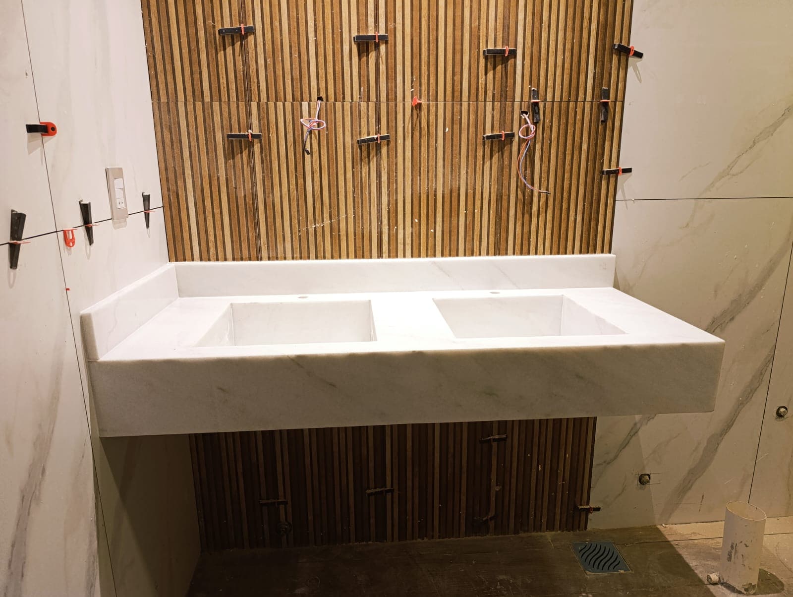 Baño con superficie premium 10