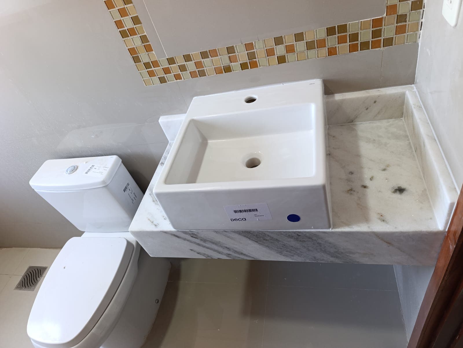 Baño con superficie premium 3