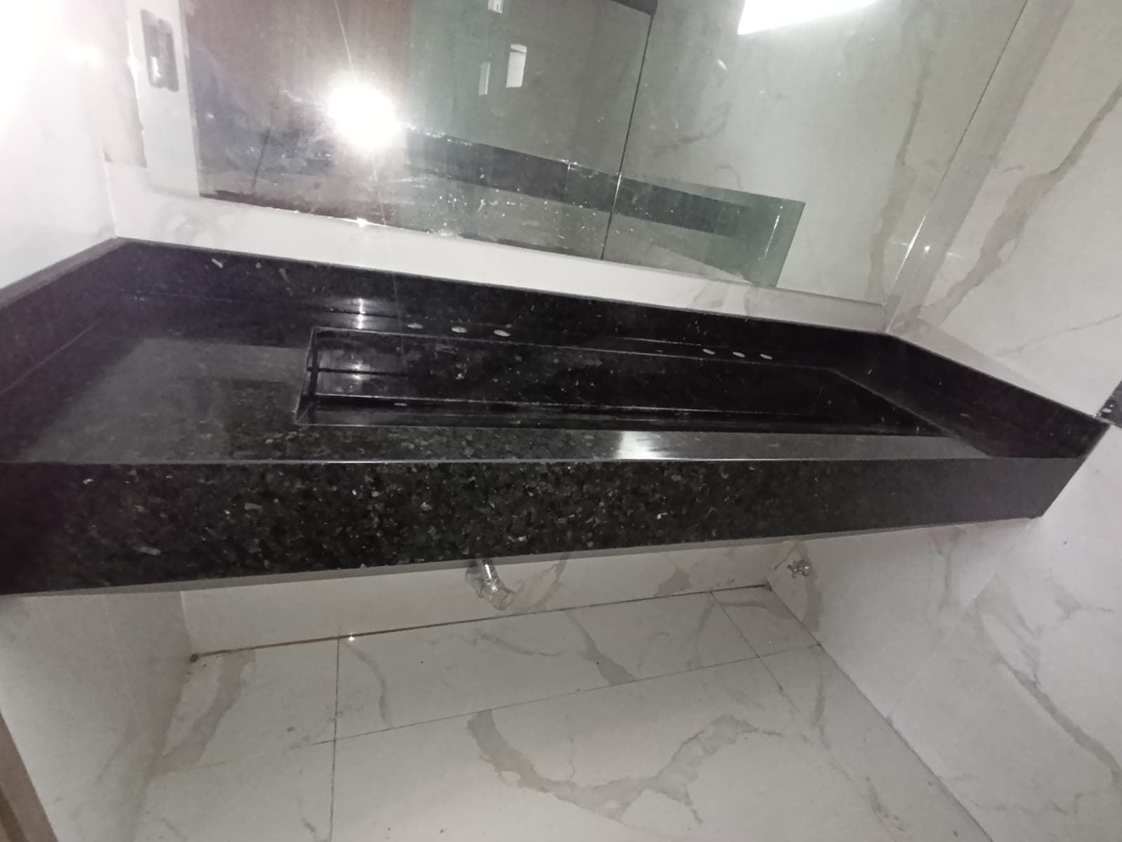 Baño con superficie premium 5