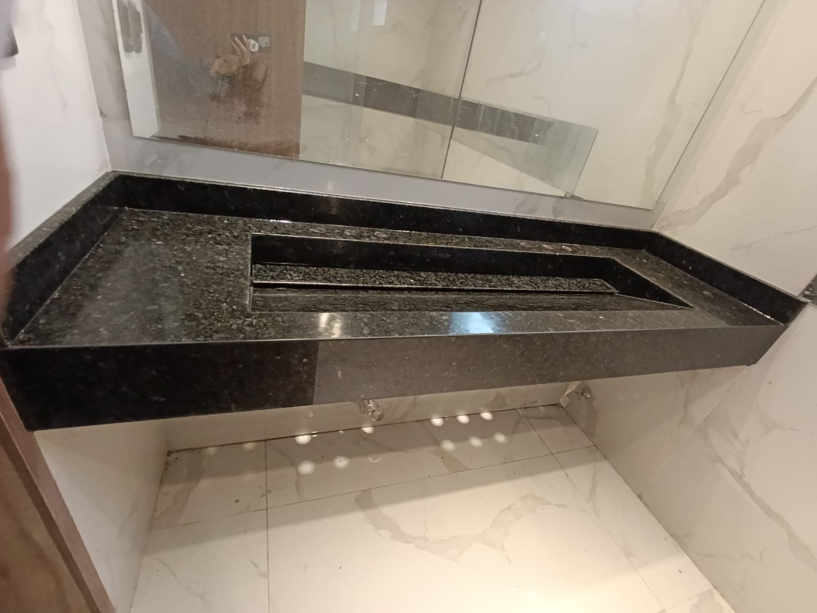 Baño con superficie premium 8